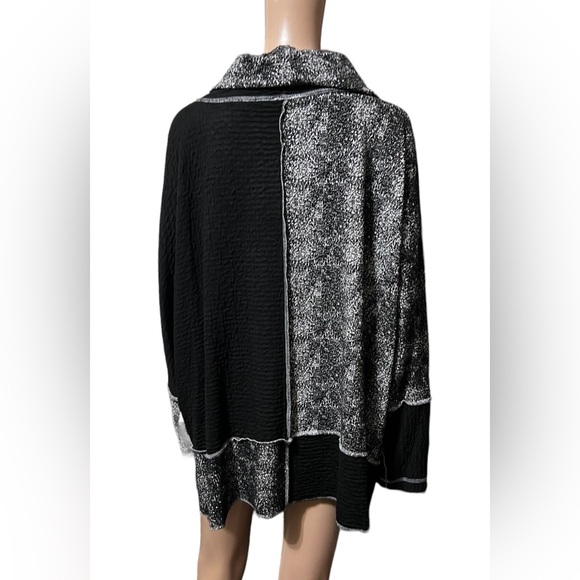 Ali Miles Color Block Knit Tunic - Winter White/Black Plus Size 2X NWT - Picture 8 of 15